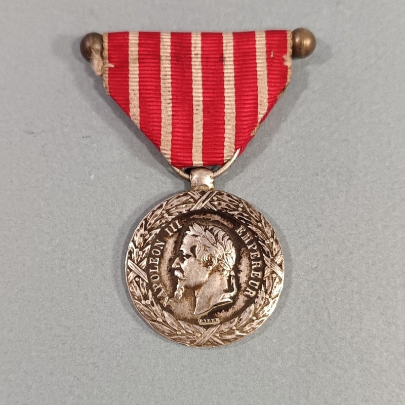 MEDAILLE EN ARGENT DE LA CAMPAGNE D'ITALIE NAPOLEON III 1859 SECOND EMPIRE SIGNEE BARRE